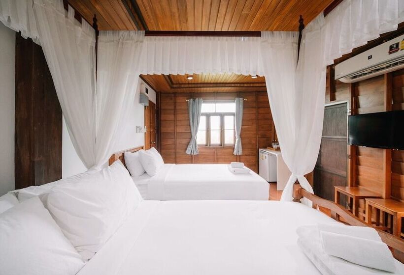 غرفة سوبيريور ثلاثية مطلة علي الحديقة, Sukhothai Garden