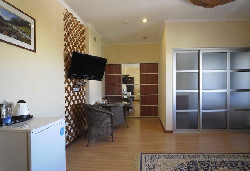 اتاق استاندارد یک نفره, Tianshan