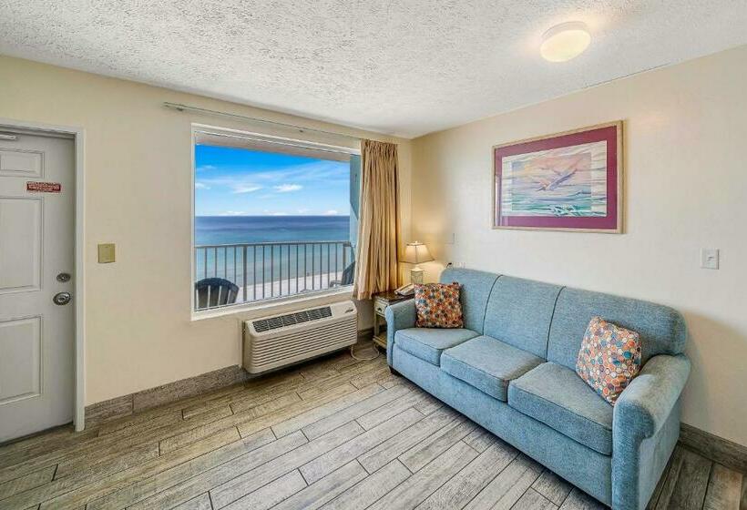 キングサイズベッドのスタンダードルーム, Holiday Terrace Beachfront Hotel, A By The Sea Resort