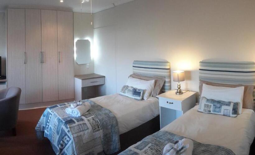 חדר משפחתי, 113 On Robberg