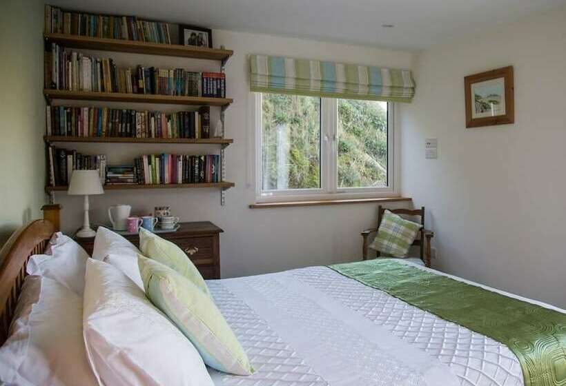 プレミアムルーム, Holywell Bay B&b