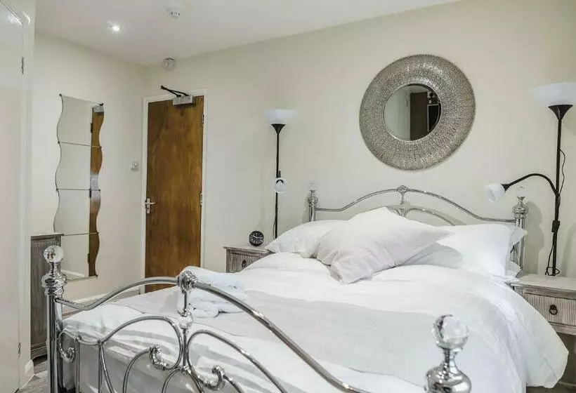 デラックスルーム, Burlington Hotel Hull City Centre
