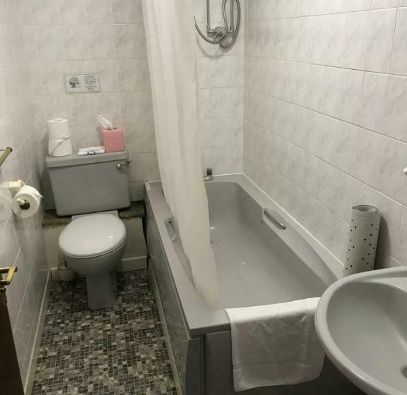 غرفة قياسية رباعية, The Old Pound Inn