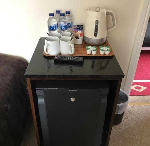 غرفة عائلية, The Old Pound Inn