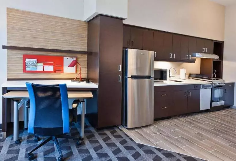 クイーンサイズベッドのスイートルーム, Towneplace Suites Dothan