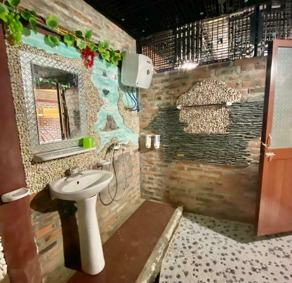 بانگلوی استاندارد, Cat Ba Mountain View Homestay