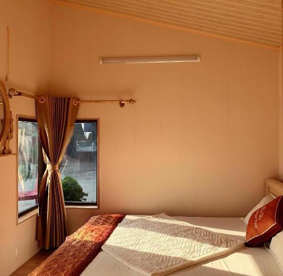 اتاق استاندارد با چشم‌انداز کوهستان, Cat Ba Mountain View Homestay