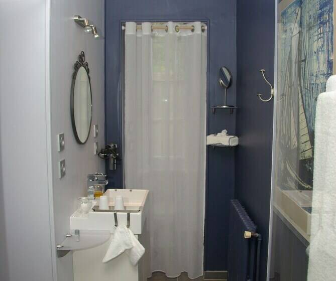 Номер Стандарт, Château De Peyralade