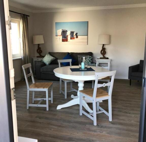 庭の見える1ベッドルームアパートメント, & Ferienunterkünfte Hus Seeblick