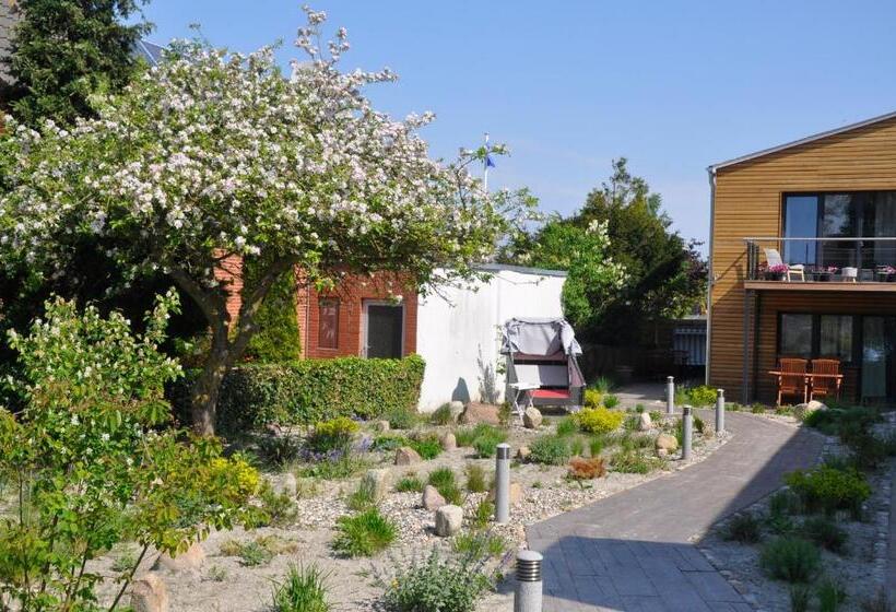 ガーデンビュースタンダードルーム, & Ferienunterkünfte Hus Seeblick