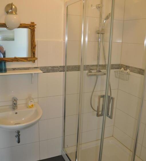 ガーデンビュースタンダードルーム, & Ferienunterkünfte Hus Seeblick