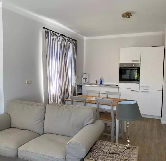 バルコニー付き1ベッドルームアパートメント, & Ferienunterkünfte Hus Seeblick