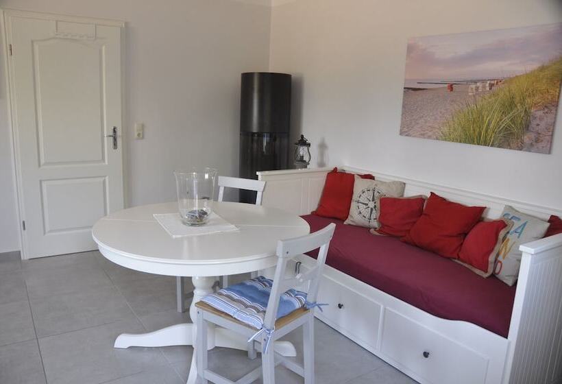 庭の見える1ベッドルームアパートメント, & Ferienunterkünfte Hus Seeblick