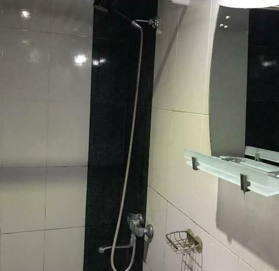 اتاق خانوادگی, Guesthouse Levani