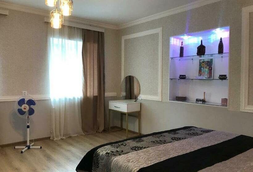 اتاق لوکس, Guesthouse Levani