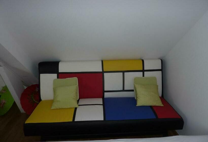 اتاق استاندارد چهار تخته, Les Chambres D Oriane