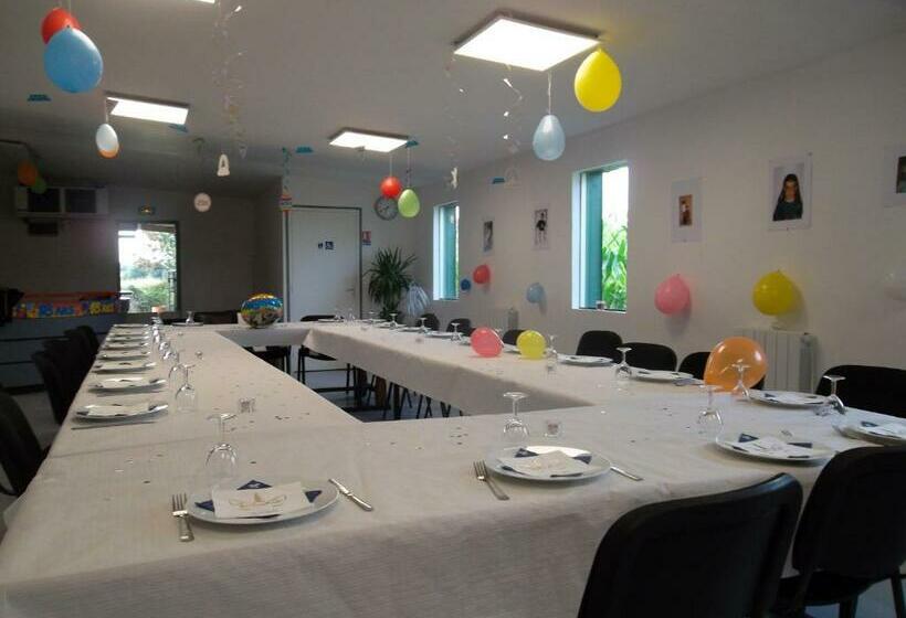 غرفة قياسية, Les Chambres Du Rochereuil