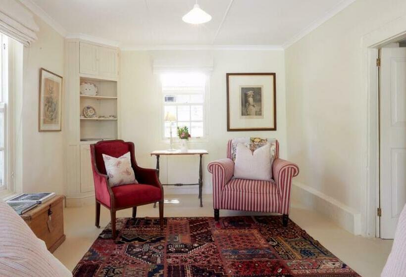 Люкс, Prince Albert Country Stay