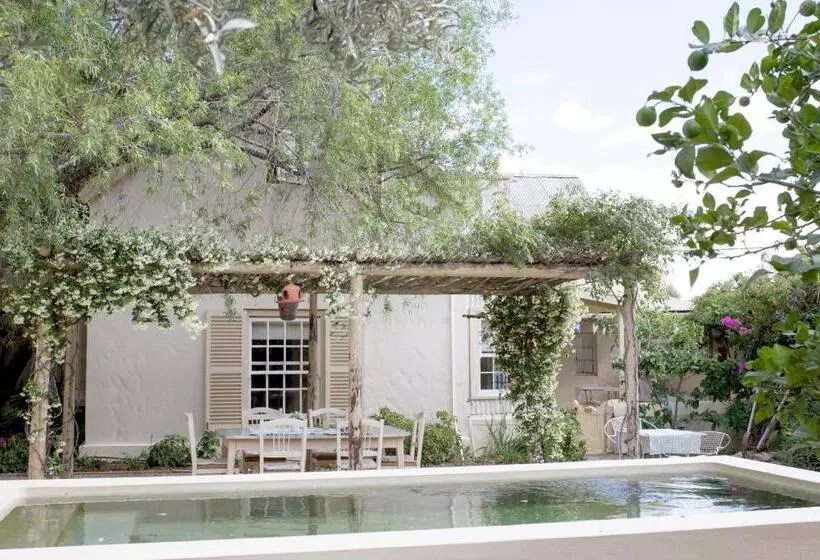 スイート, Prince Albert Country Stay