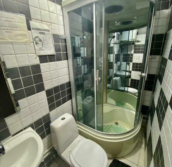 غرفة قياسية حمام مشترك, Esentai Hostel