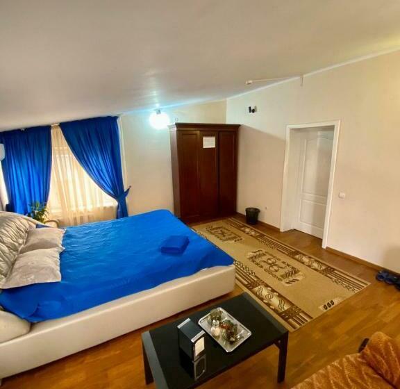 غرفة قياسية, Esentai Hostel