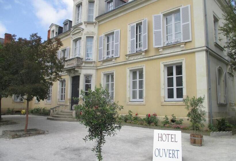 Семейный Номер, Hôtel Le Saint Martin