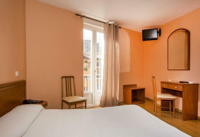 スタンダードルーム, Le Dauphin