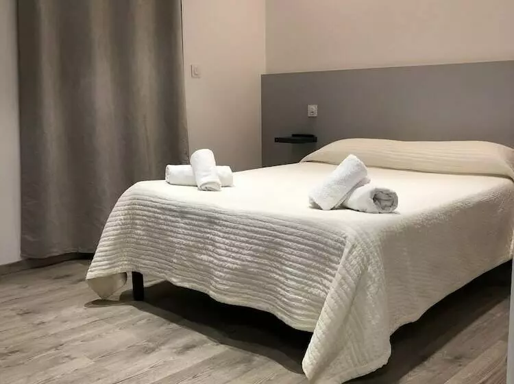 Standard Room, Le Dauphin