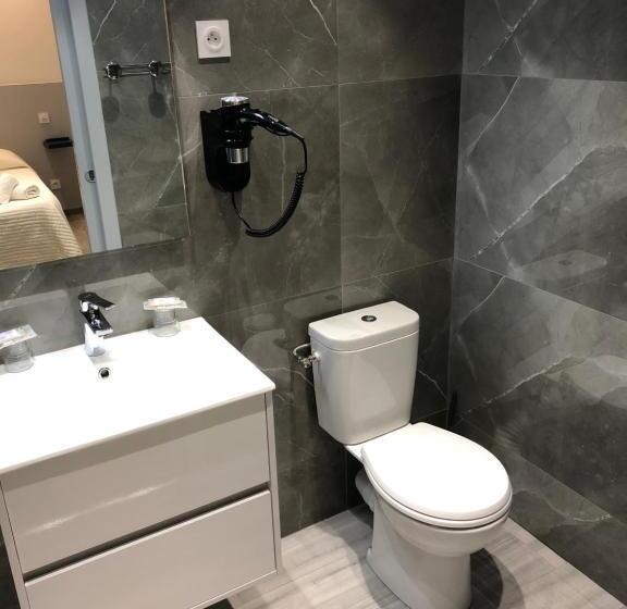 Номер Стандарт, Le Dauphin