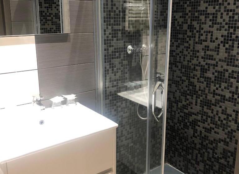 Четырехместный Номер Стандарт, Le Dauphin