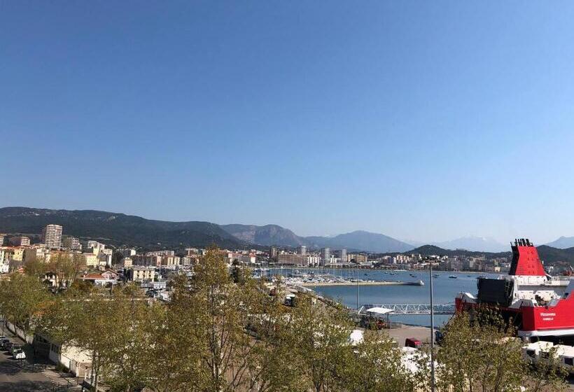 エクゼクティブスイート, Le Dauphin