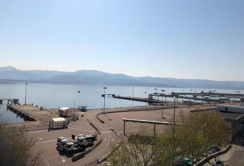 Президентский Люкс, Le Dauphin