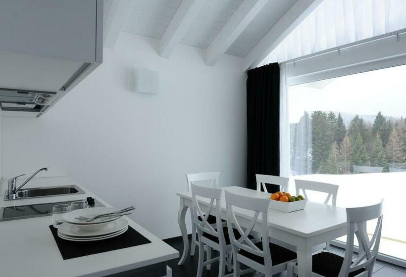 شقة غرفتين, Muu Village