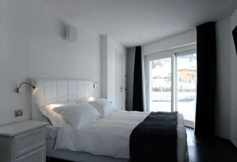 غرفة قياسية, Muu Village