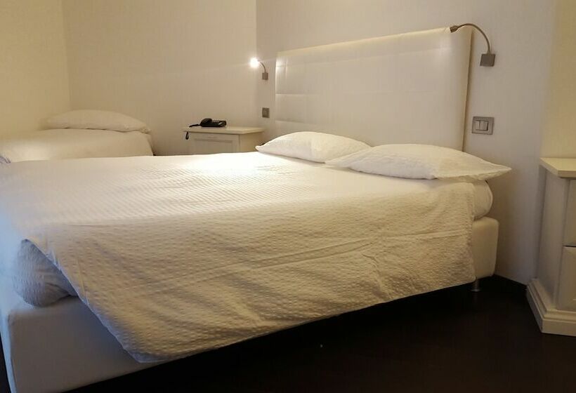 غرفة قياسية, Muu Village