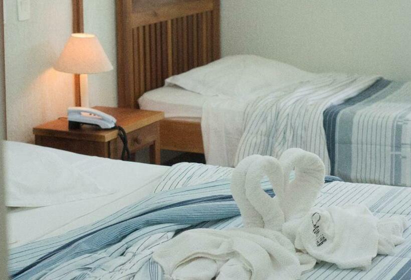 Quarto Triplo Estandar, Pousada Lua Cheia