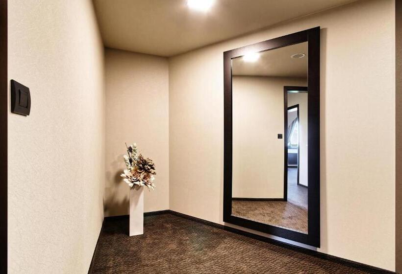 סוויטה, Victory