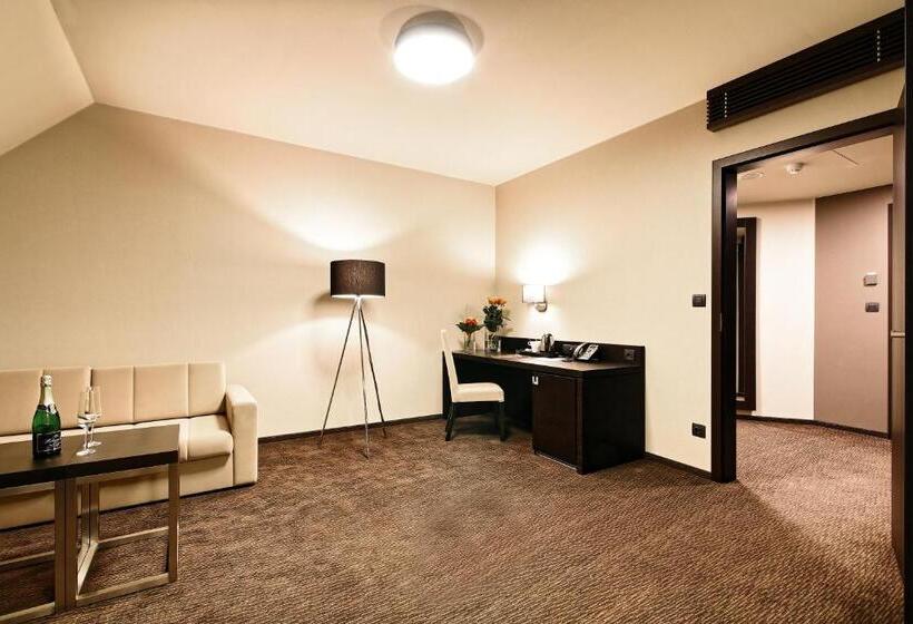 סוויטה, Victory