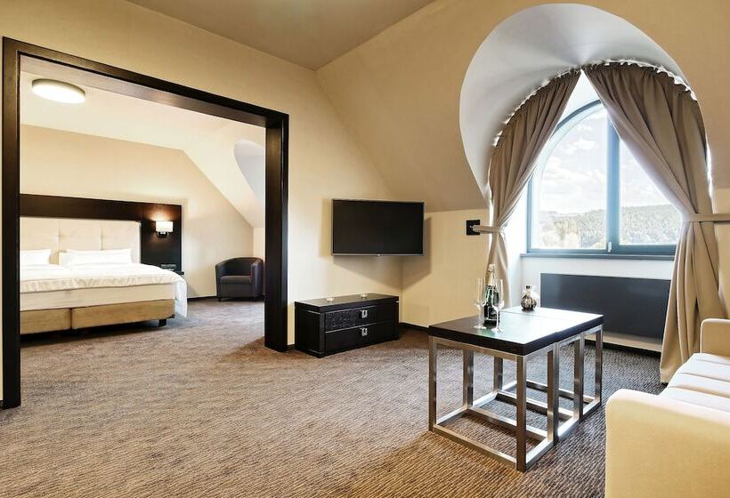 סוויטה, Victory