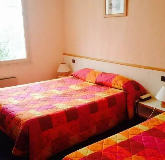 Pokój Rodzinny, Jackotel