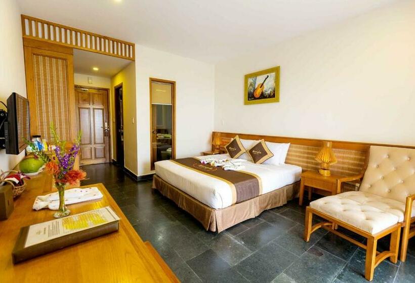 اتاق لوکس با چشمانداز باغ, Sonata Resort & Spa