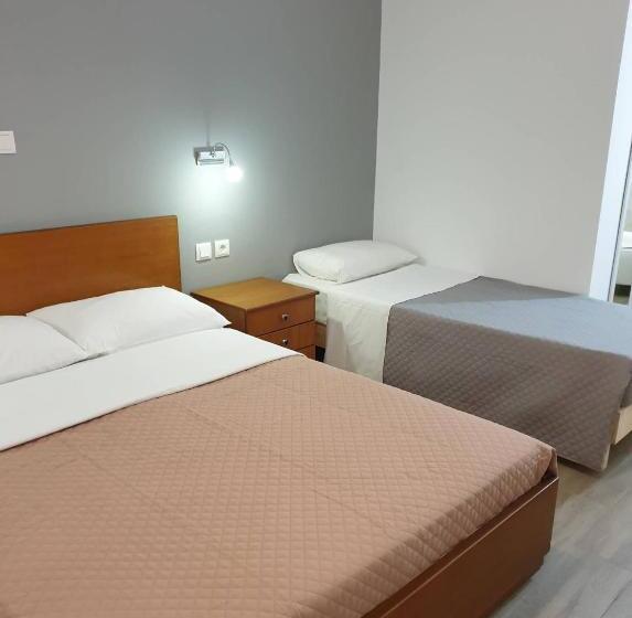 סטודיו סטנדרטי עם נוף לים ומרפסת, Apart Hotel Llazari