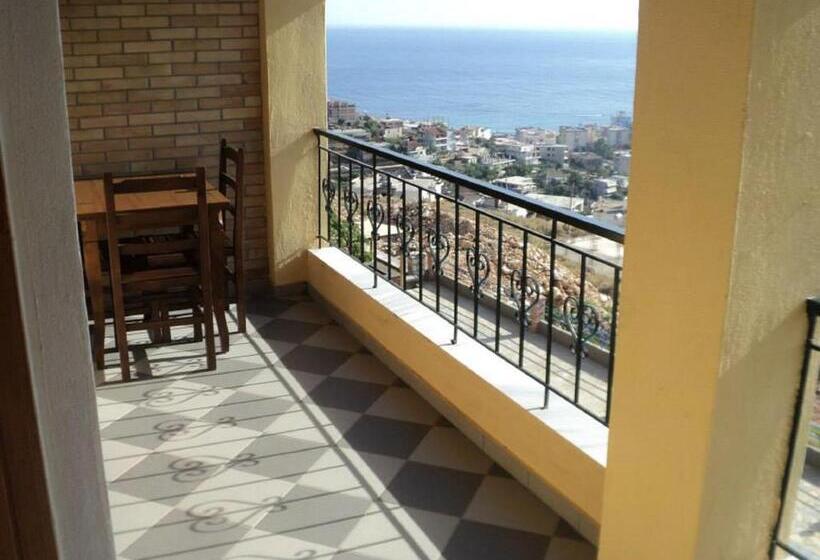 带2个卧室带海景的公寓, Apart Hotel Llazari
