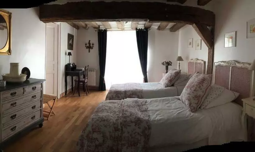 スタンダードルーム, B&b Les Agapanthes