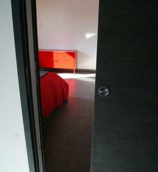 غرفة قياسية سرير كينج, Grisa Home