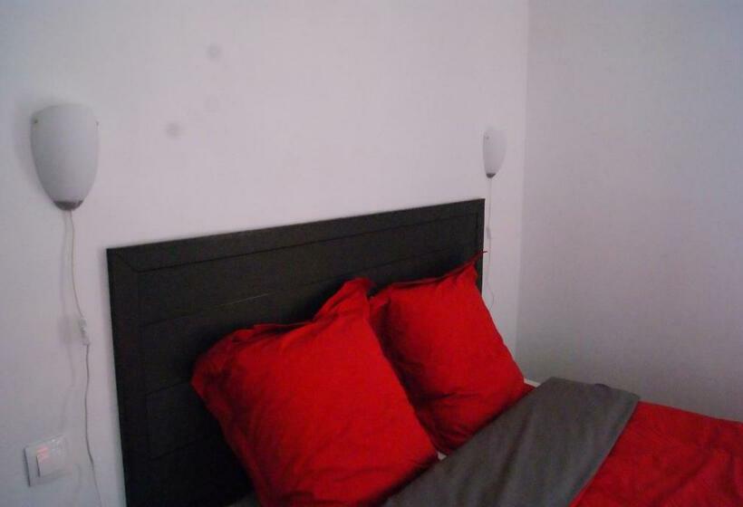 غرفة قياسية سرير كينج, Grisa Home