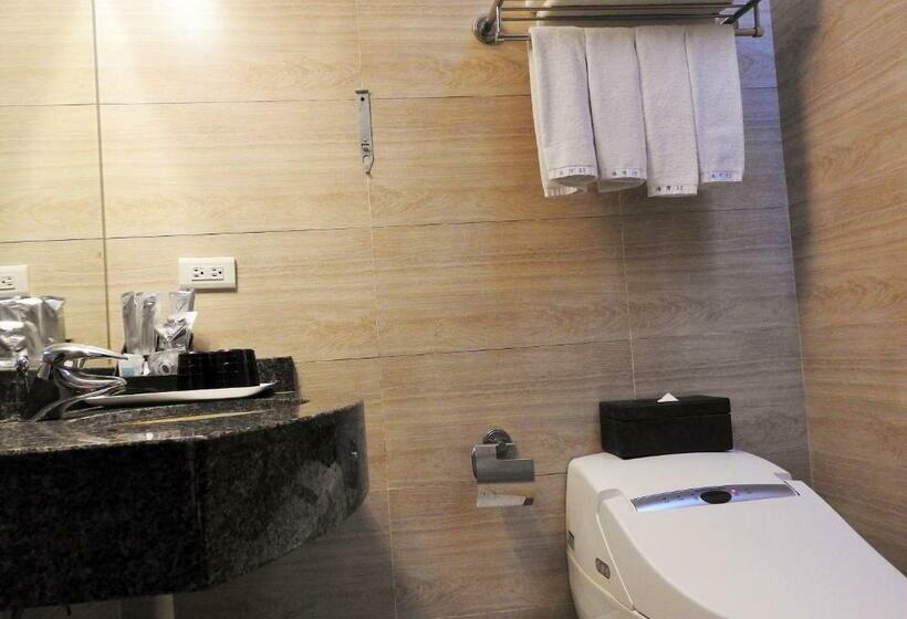 اتاق استاندارد چهار تخته با چشم‌انداز دریا, Hai Yuansu 178