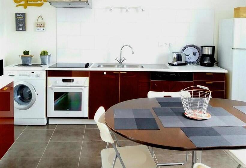 Дом 2 Спальни, La Maison Dans Le Parc