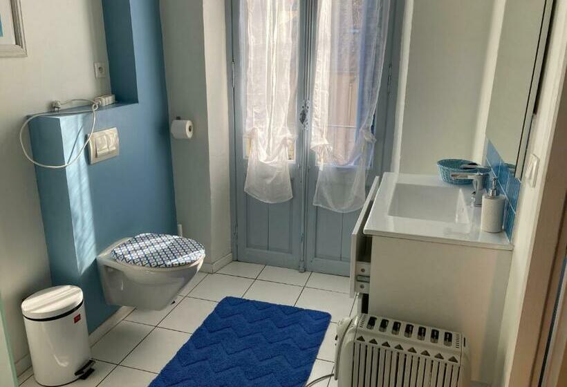 غرفة عائلية, La Villa Celine