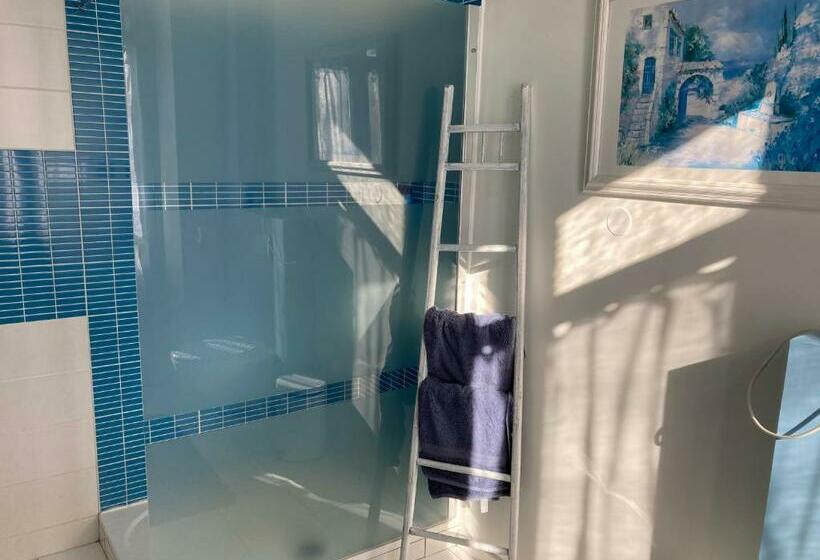 Семейный Номер, La Villa Celine